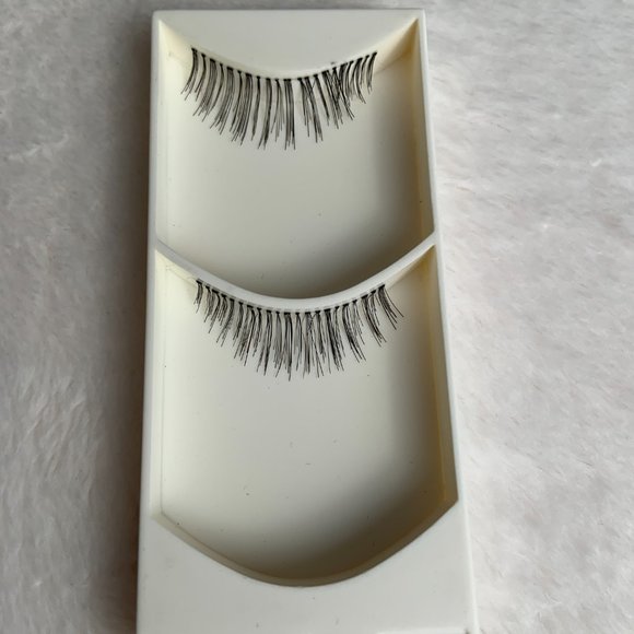 Mac Cosmetics Bundle of 4 Pairs/Packages of False Eyelashes Lashes New - Picture 4 of 7